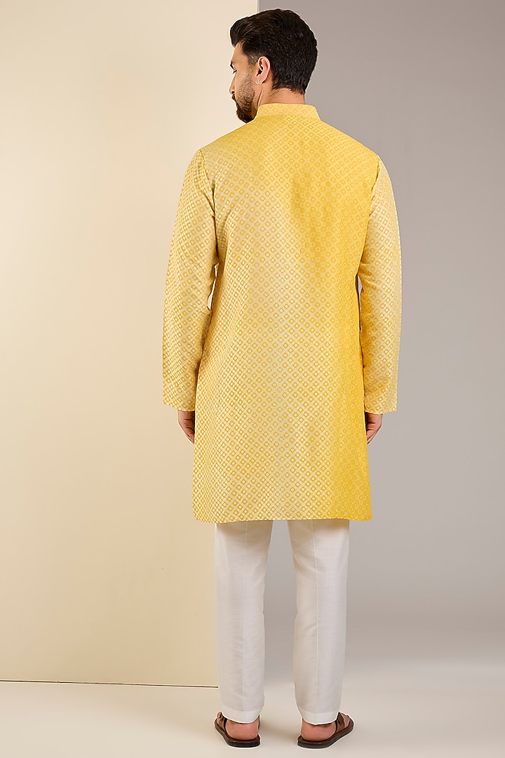 Yellow Raw silk Block Printed Shaded Kurta Set by Krishna Mehta Men at Pernia's Pop Up Shop