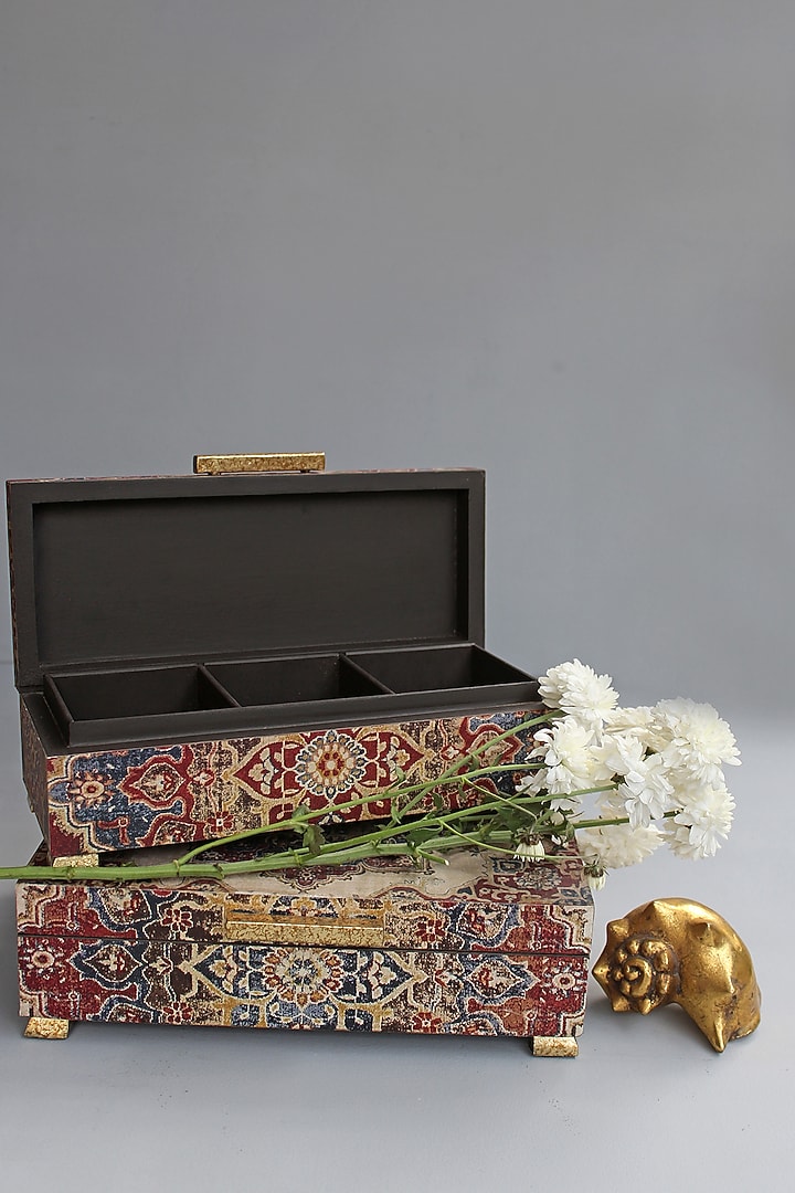 Ivory Handcrafted Abeer Box by Karo at Pernia's Pop Up Shop