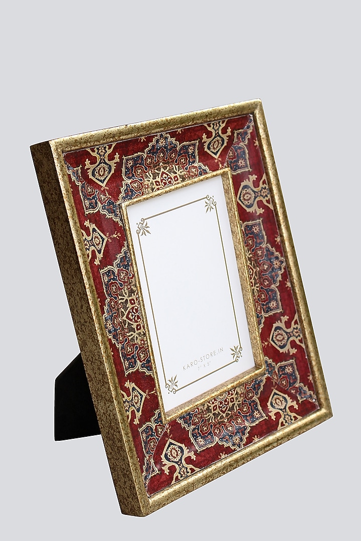 Maroon Wooden Photo Frame by Karo at Pernia's Pop Up Shop