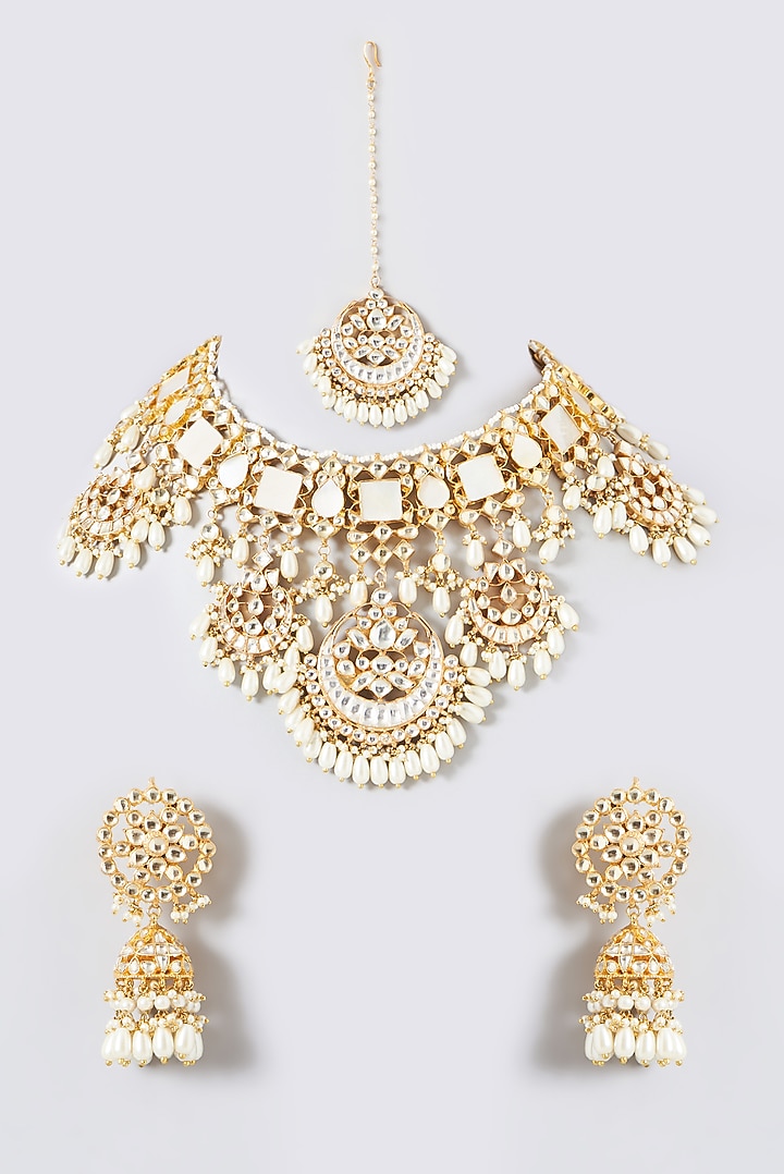 Gold Finish Kundan Polki & Mother Of Pearl Necklace Set by Kreart at Pernia's Pop Up Shop