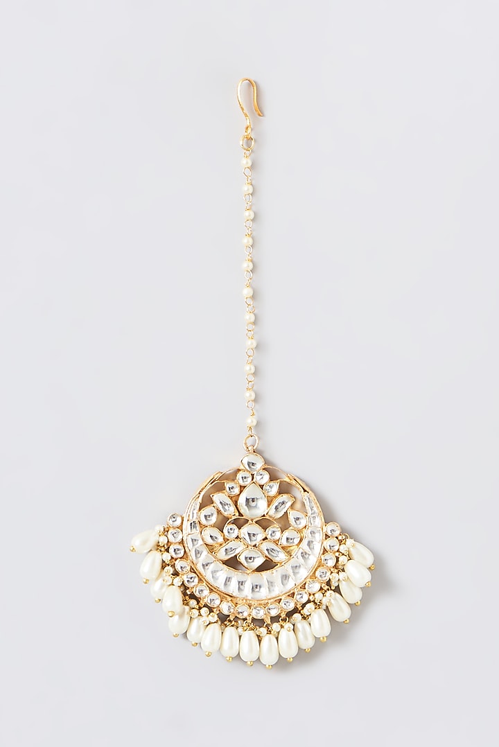 Gold Finish Kundan Polki & Mother Of Pearl Necklace Set by Kreart at Pernia's Pop Up Shop