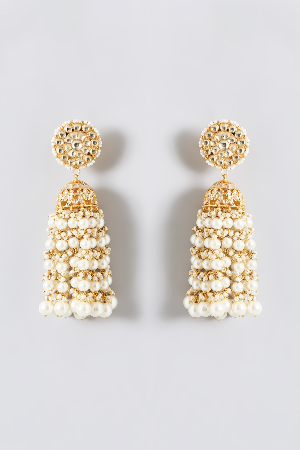 Latest Antique Gold Plated Traditional Small Pearl Jhumki Earring, गोल्ड  प्लेटेड इयररिंग, सोना चढ़ी कान की बाली - Lookethnic Handicrafts LLP, Mumbai  | ID: 27465574833