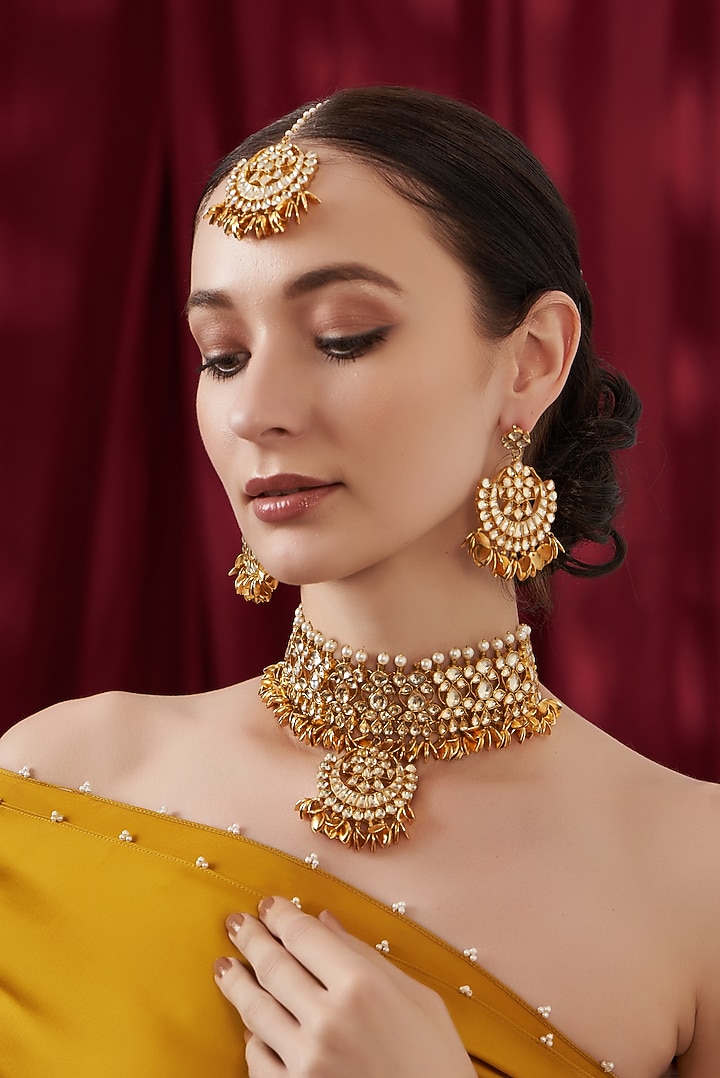 Gold Finish Kundan Polki Choker Necklace Set by Kreart at Pernia's Pop Up Shop