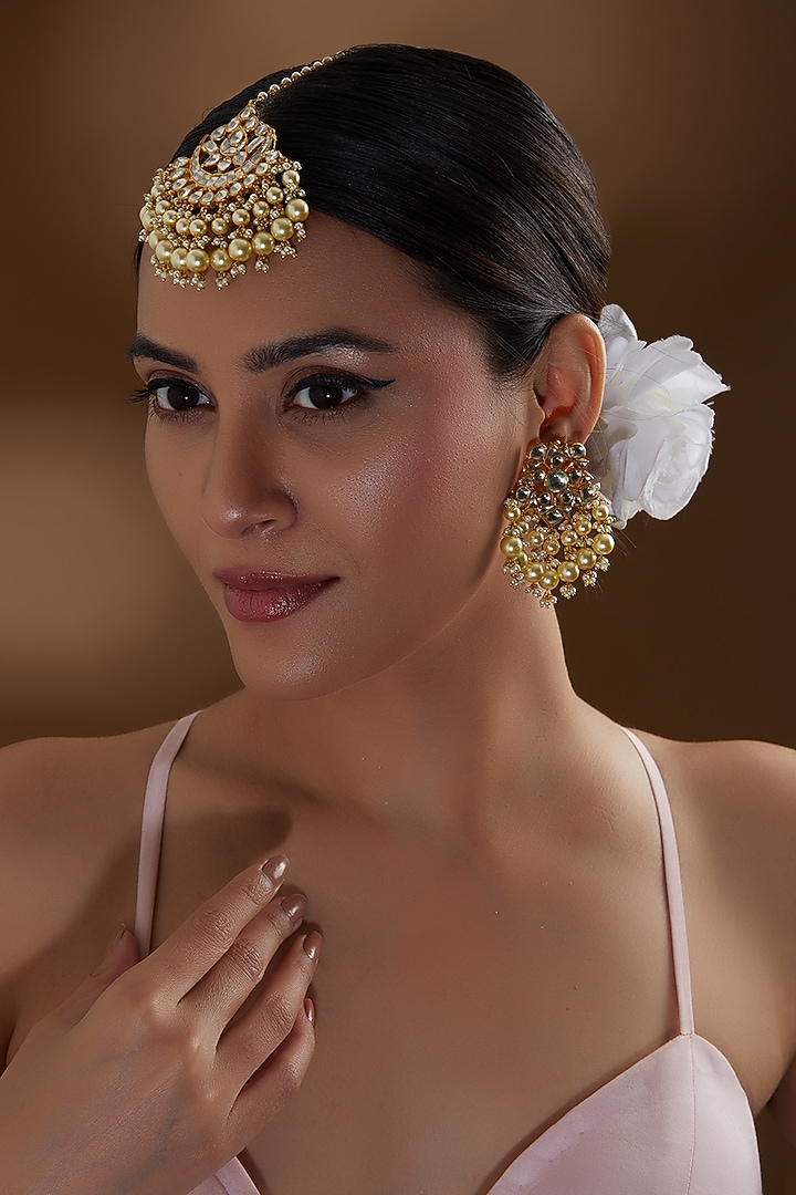 Gold Finish Kundan Polki & Pearl Beaded Earrings With Maangtikka by Kreart at Pernia's Pop Up Shop