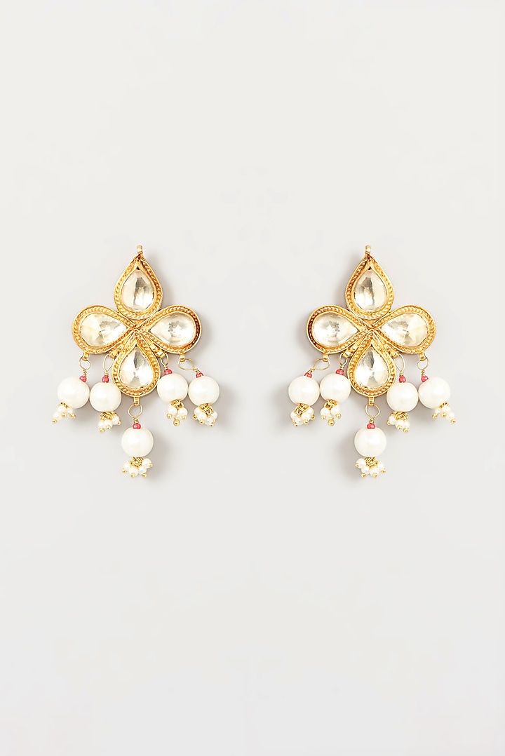 Gold Finish Kundan & Pearl Pendant Necklace Set by Kreart at Pernia's Pop Up Shop