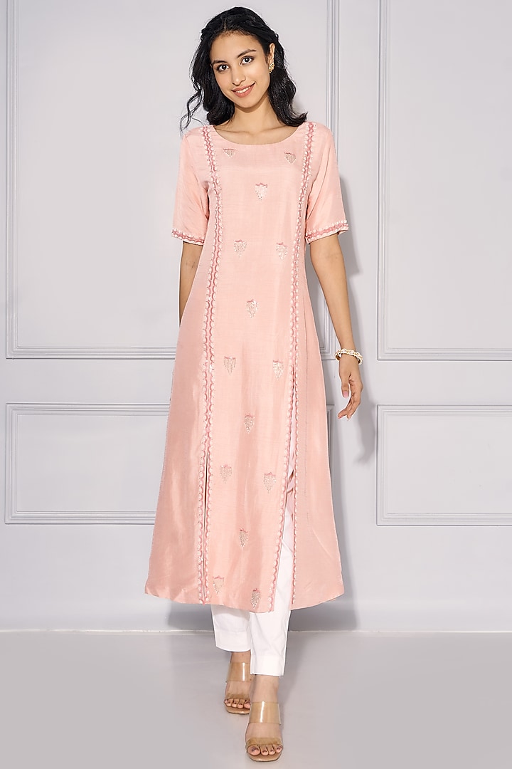 Pink Dupion Silk Hand Embroidered Kurta Set by KRESSA at Pernia's Pop Up Shop