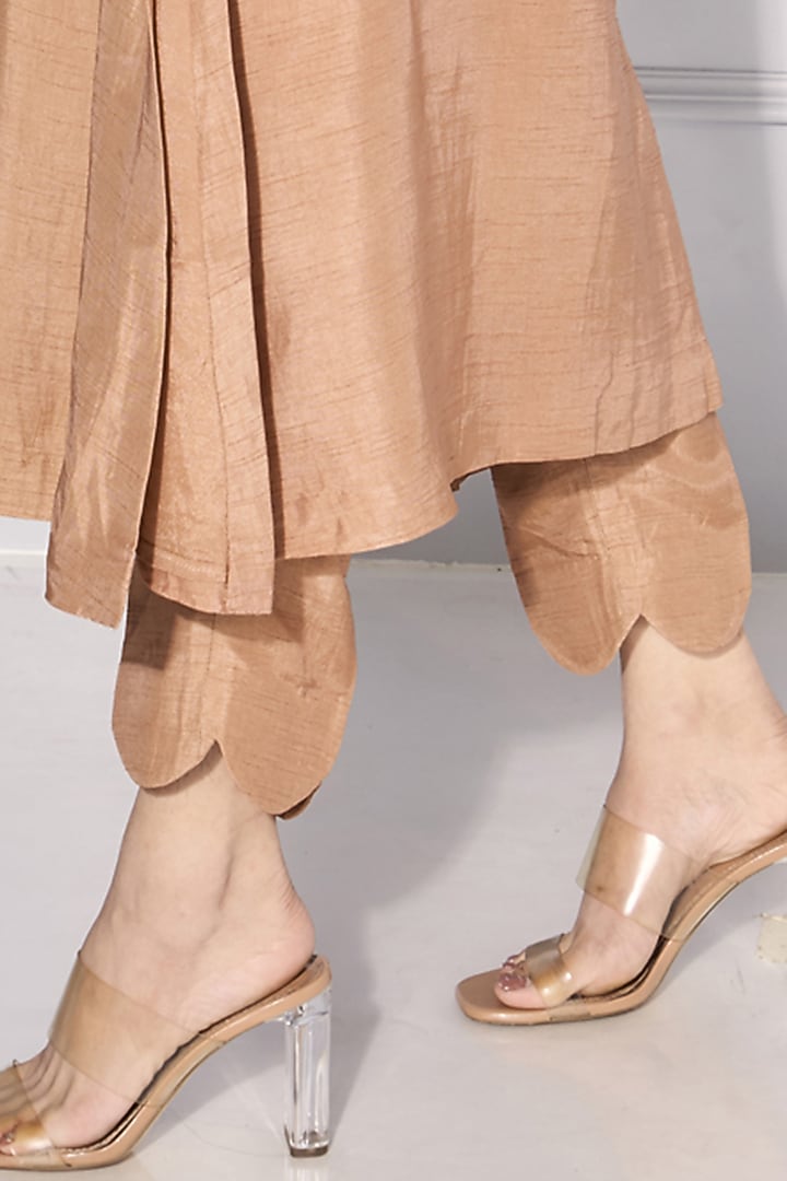 Bronze Embroidered Kurta Set by KRESSA at Pernia's Pop Up Shop