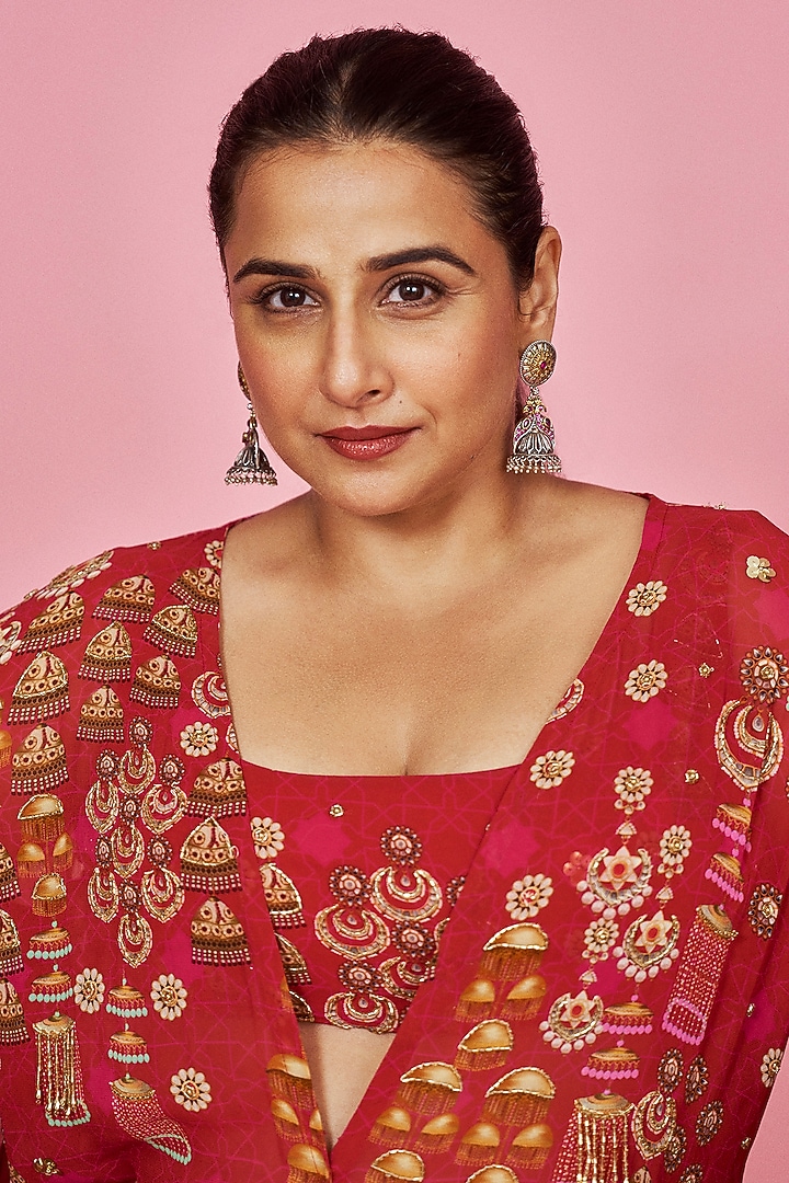 Red Georgette Cape Set by Krisha Sunny Ramani at Pernia's Pop Up Shop