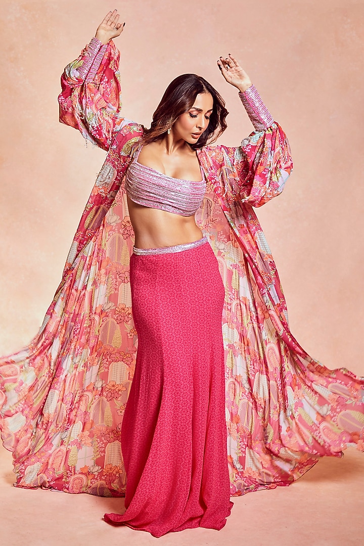 Fuchsia Pink Georgette Printed Cape Set by Krisha Sunny Ramani at Pernia's Pop Up Shop