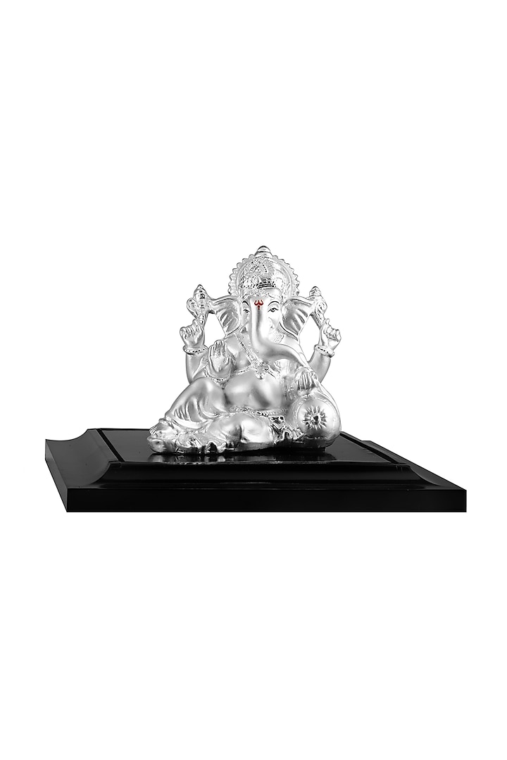 Pure Silver Lord Ganesha Idol by KRYSALIIS HOME