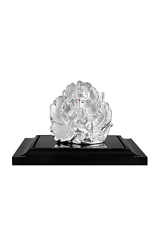 Pure Silver Lord Ganesha Idol by KRYSALIIS HOME
