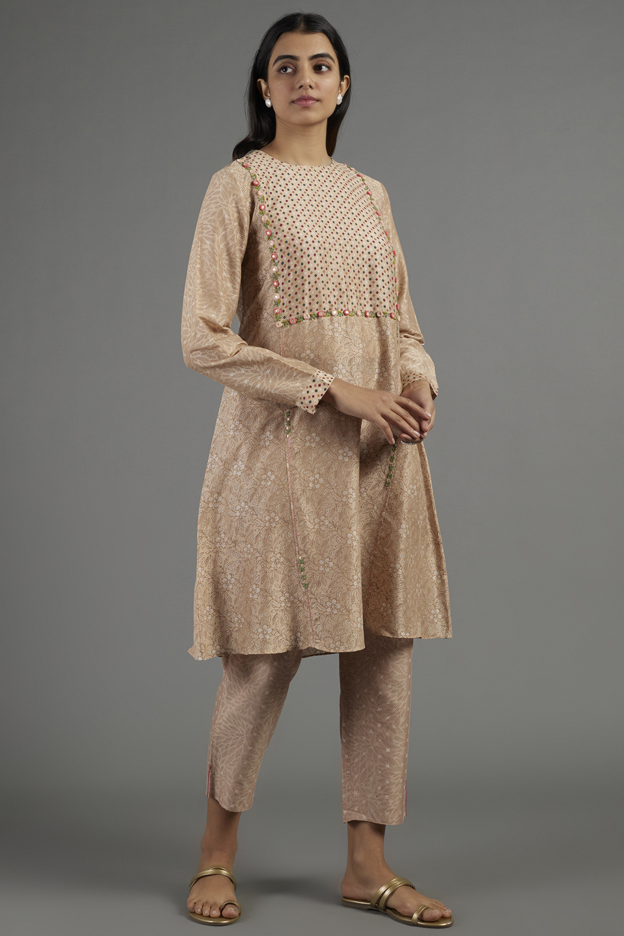 Beige Floral Printed Tunic Set by Krishna Mehta at Pernia's Pop Up Shop