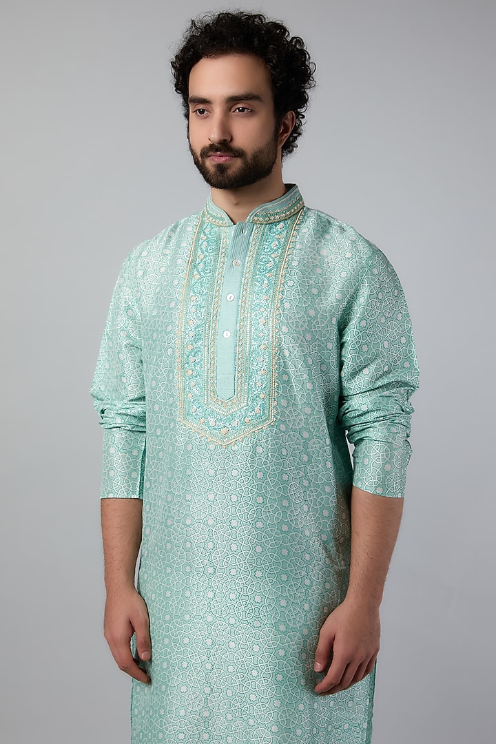 Green Tussar Geometric Block Printed Kurta Set by Krishna Mehta Men at Pernia's Pop Up Shop