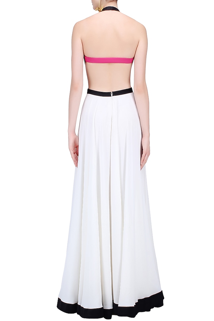 White monochrome flared backless gown available only at Pernia's Pop Up Shop.