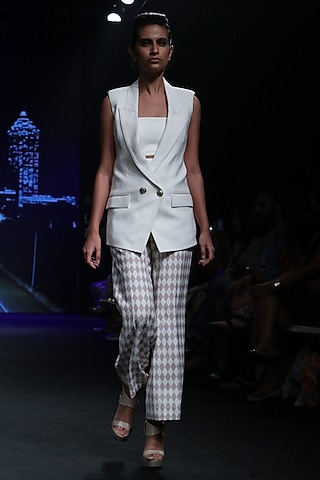 Off White Checkered Cropped Pants by Karn Malhotra