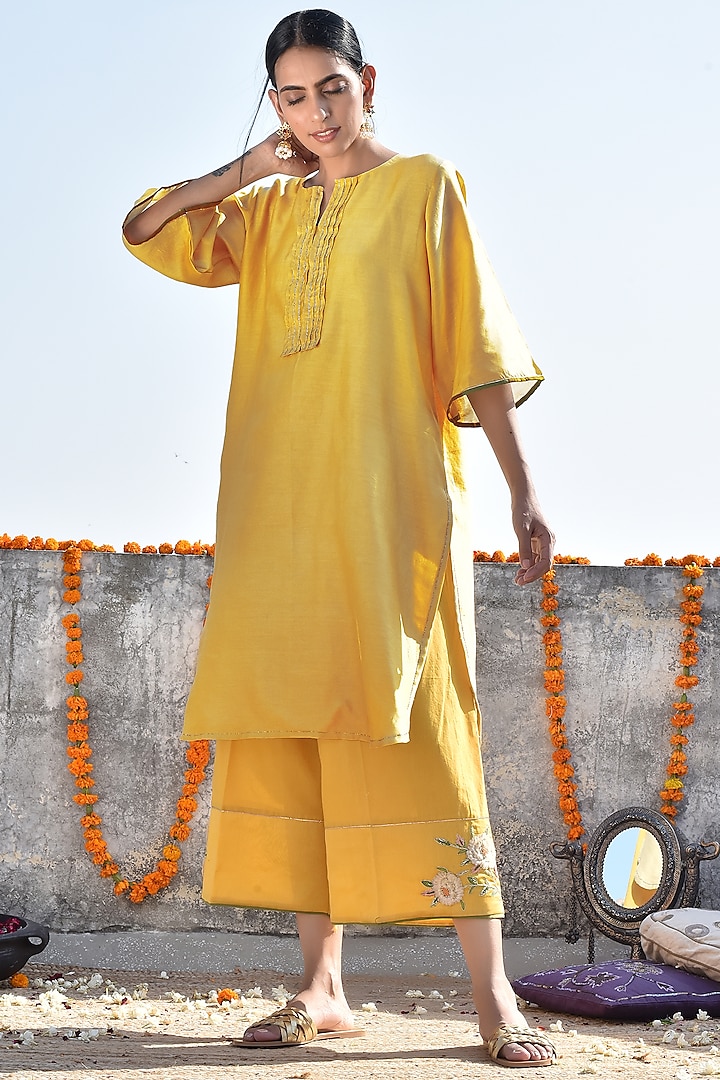 Haldi Yellow Embroidered Kurta With Pants by Kanika sharma