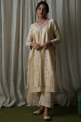 Beige Chanderi Embroidered Kurta Set by Kanika sharma