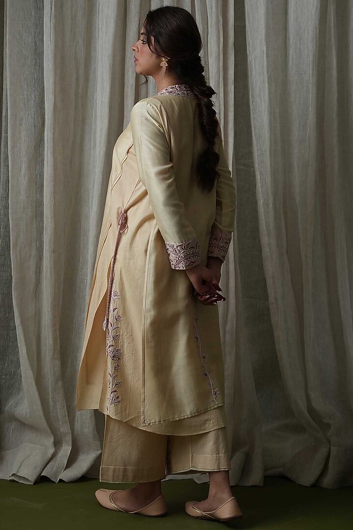 Beige Chanderi Embroidered Kurta Set by Kanika sharma at Pernia's Pop Up Shop
