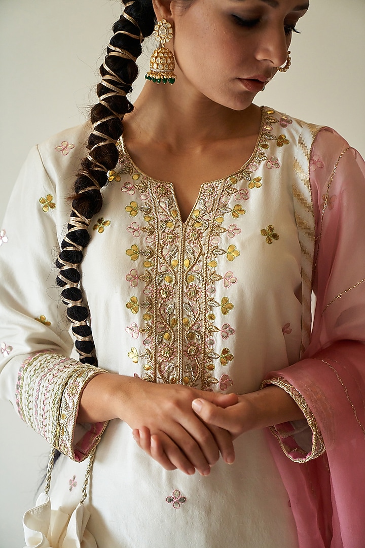 White Zari Hand Embroidered Wedding Sharara Set by Kanika sharma at Pernia's Pop Up Shop