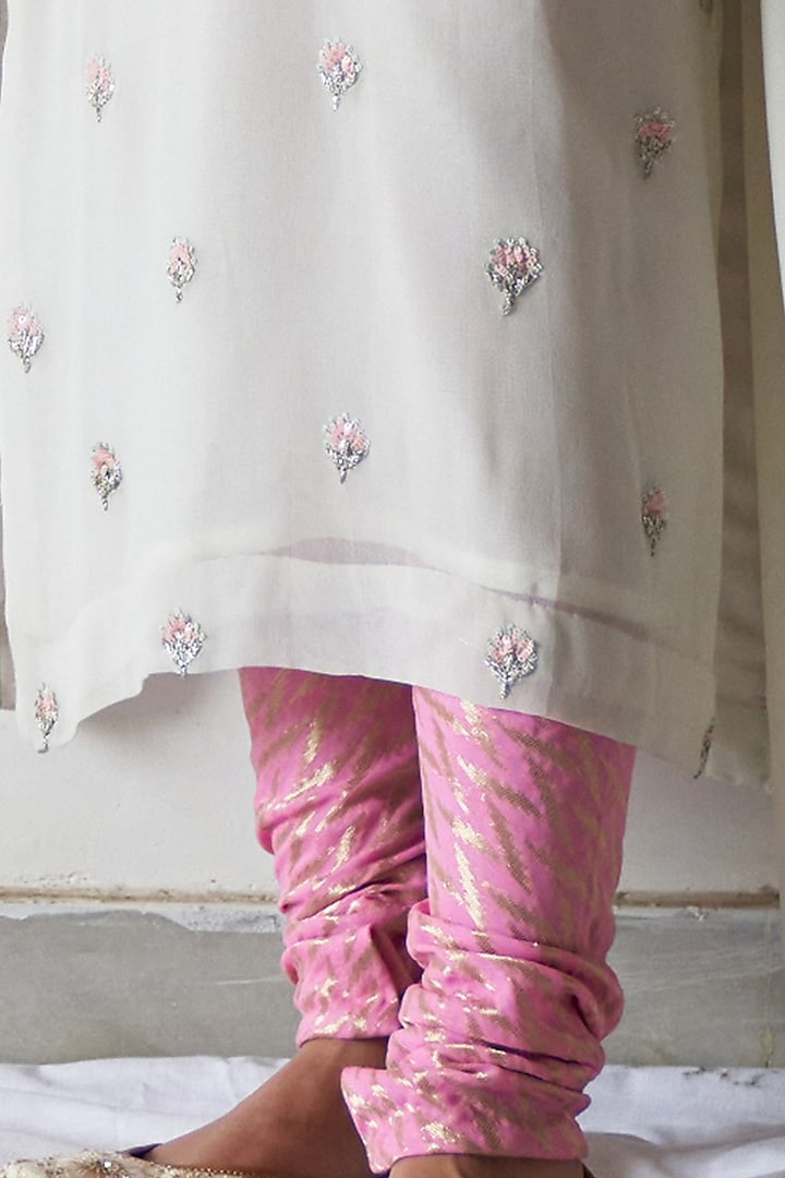 White Sequins Hand Embroidered Kurta Set by Kanika sharma at Pernia's Pop Up Shop