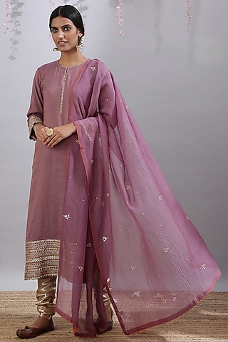 Purple Embroidered Kurta Set by Kanika sharma