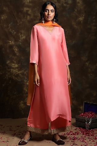 Gul Silk Kurta Set by Kanika sharma