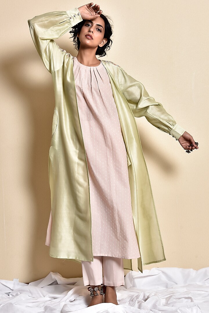 Light Green Hand Embroidered Kurta Set by Kanika sharma