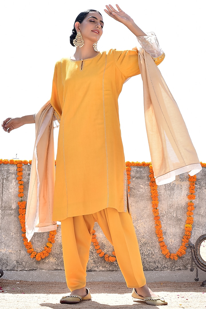 Haldi Yellow Embroidered Kurta Set by Kanika sharma at Pernia's Pop Up Shop