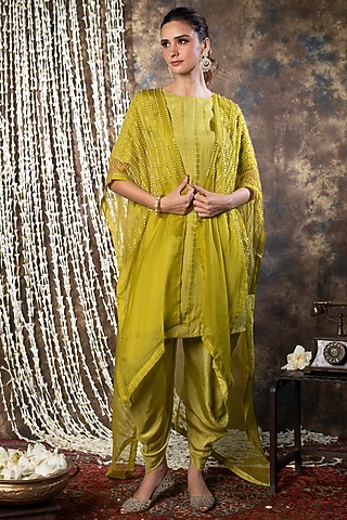 Green Printed Kurta Set With Cape by Kesar studio