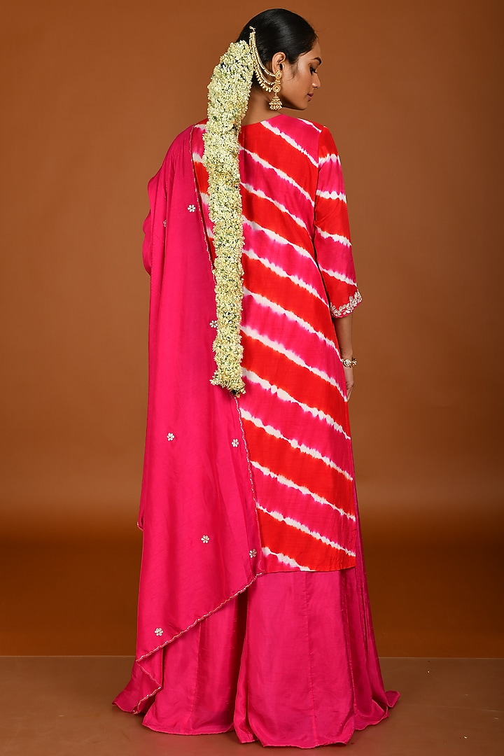 Pink Printed Kurta Set by Kesar studio at Pernia's Pop Up Shop
