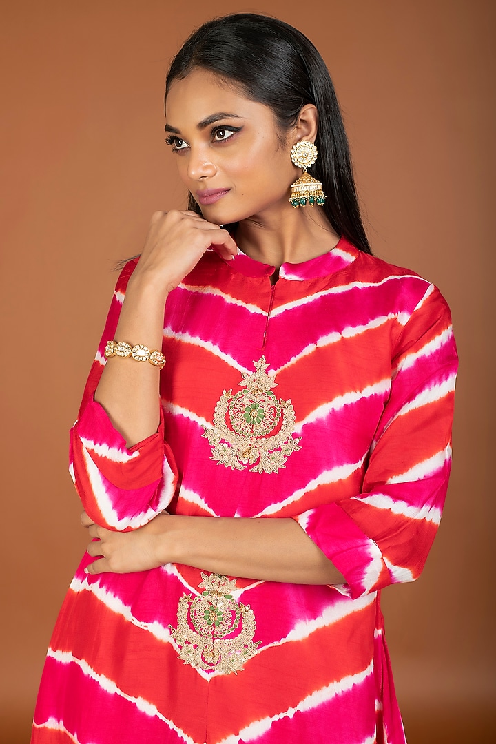 Pink Silk Printed Kurta Set by Kesar studio at Pernia's Pop Up Shop
