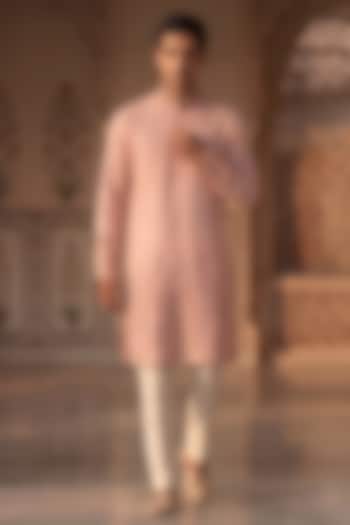 Light Pink Moss Crepe Kurta Set by Prateek Munjal at Pernia's Pop Up Shop