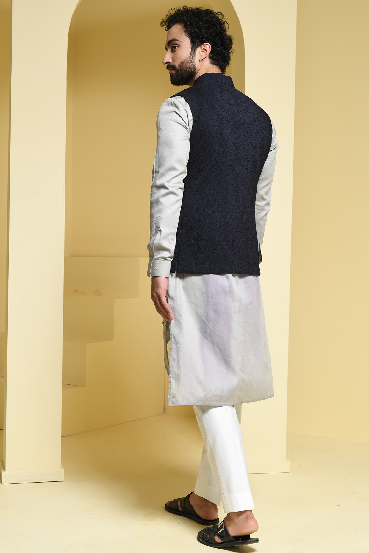 White kurta pajama best sale with blue nehru jacket