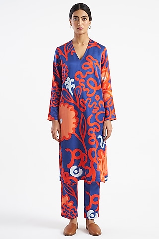 Tanzanite Blue Floral Printed Kurta Set by Kshitij Jalori