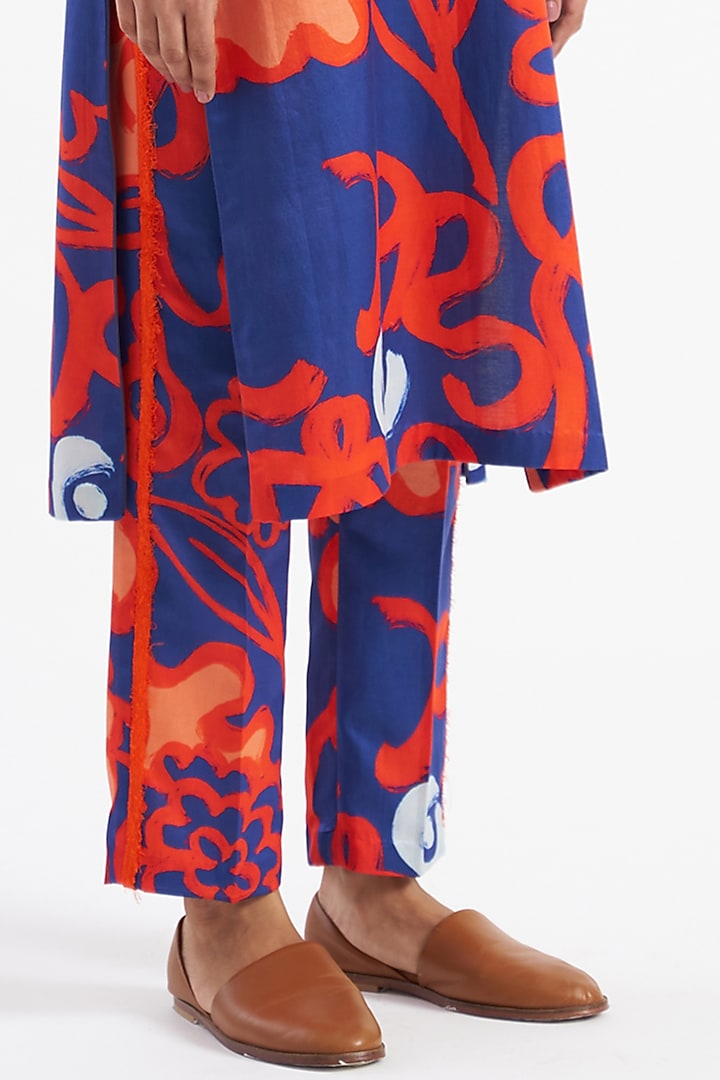 Tanzanite Blue Floral Printed Kurta Set by Kshitij Jalori at Pernia's Pop Up Shop