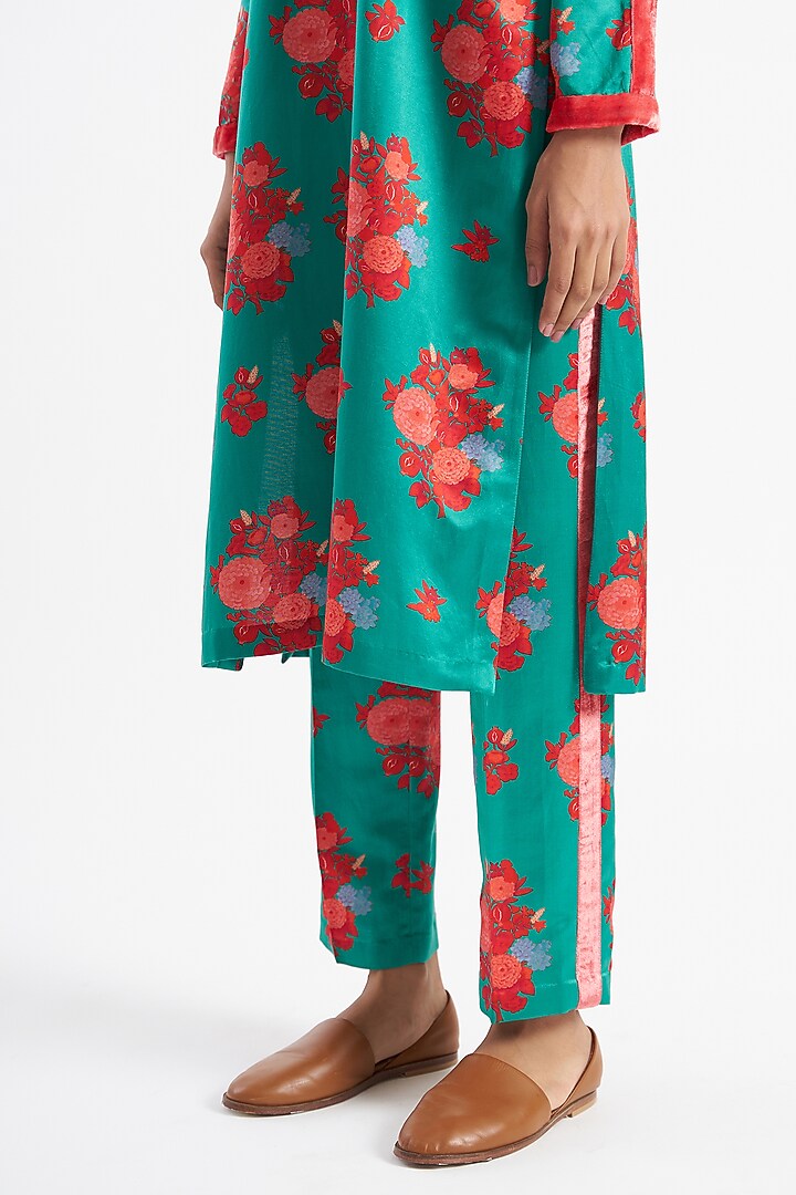 Jade Floral Printed Kurta Set by Kshitij Jalori at Pernia's Pop Up Shop