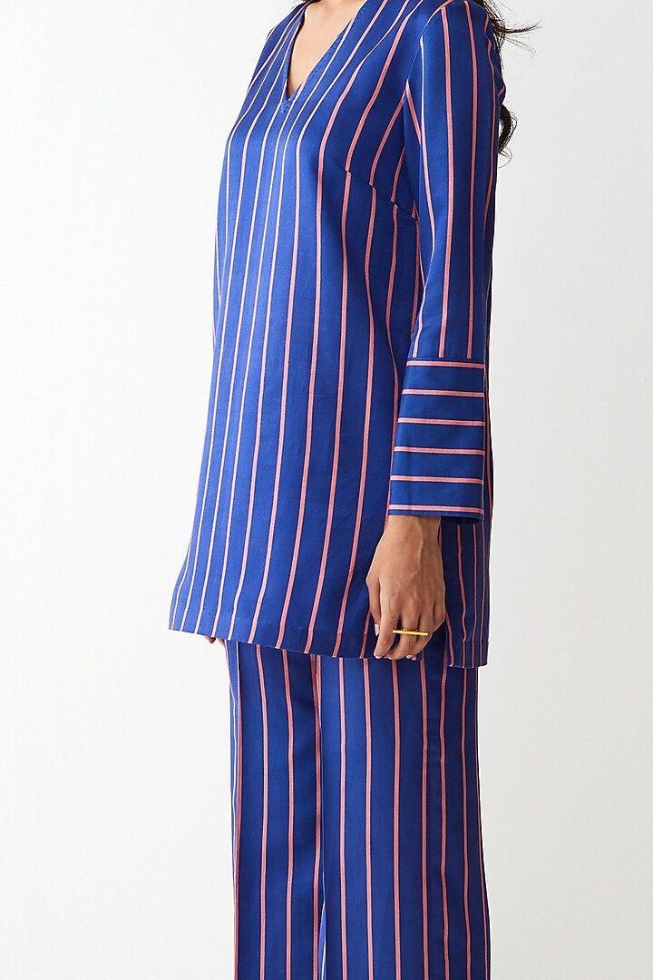 Blue Digital Printed Striped Kurta With Pant by Kshitij Jalori at Pernia's Pop Up Shop