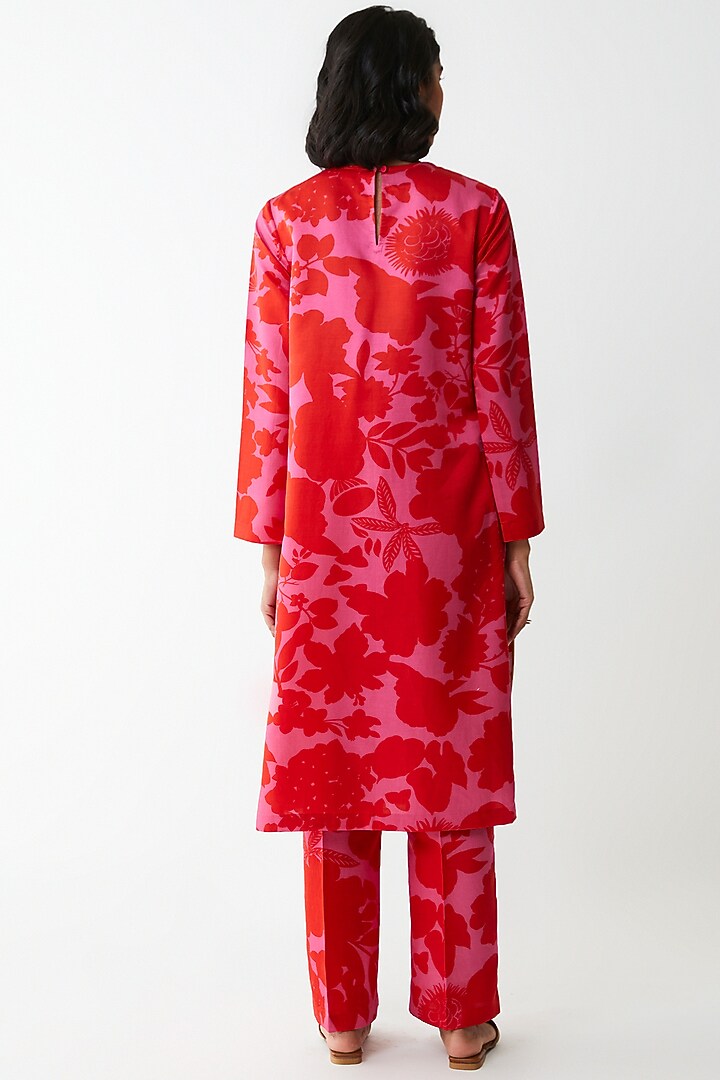 Pink Digital Floral Printed Kurta Set by Kshitij Jalori at Pernia's Pop Up Shop