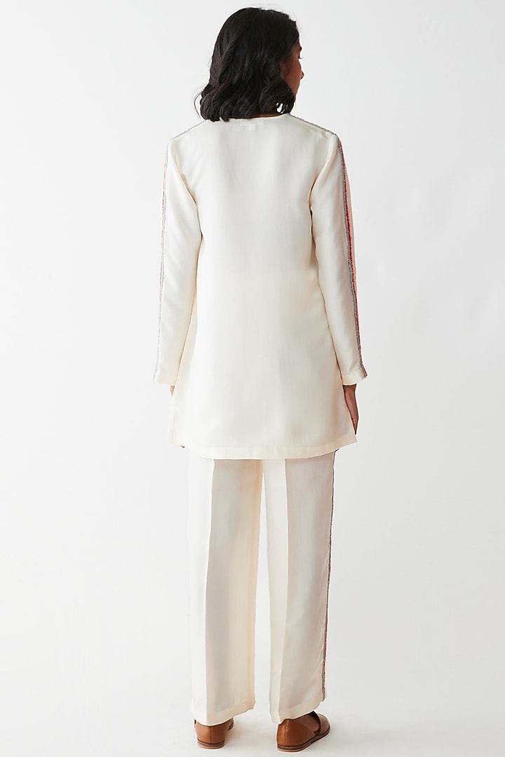 Coconut Sorbet Ivory Silk Twill Kurta Set by Kshitij Jalori at Pernia's Pop Up Shop