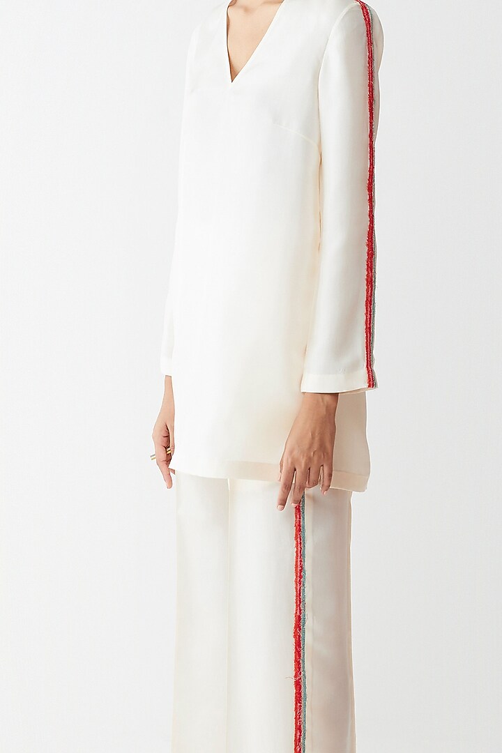 Coconut Sorbet Ivory Silk Twill Kurta Set by Kshitij Jalori at Pernia's Pop Up Shop