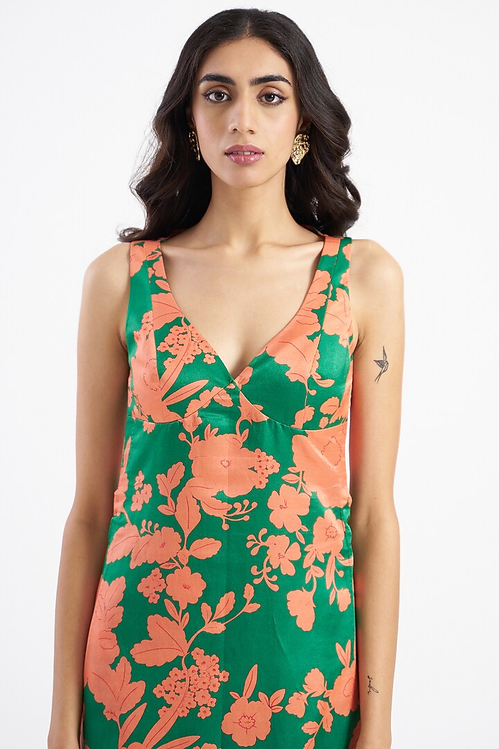 Peridot Green Printed Kurta Set by Kshitij Jalori at Pernia's Pop Up Shop