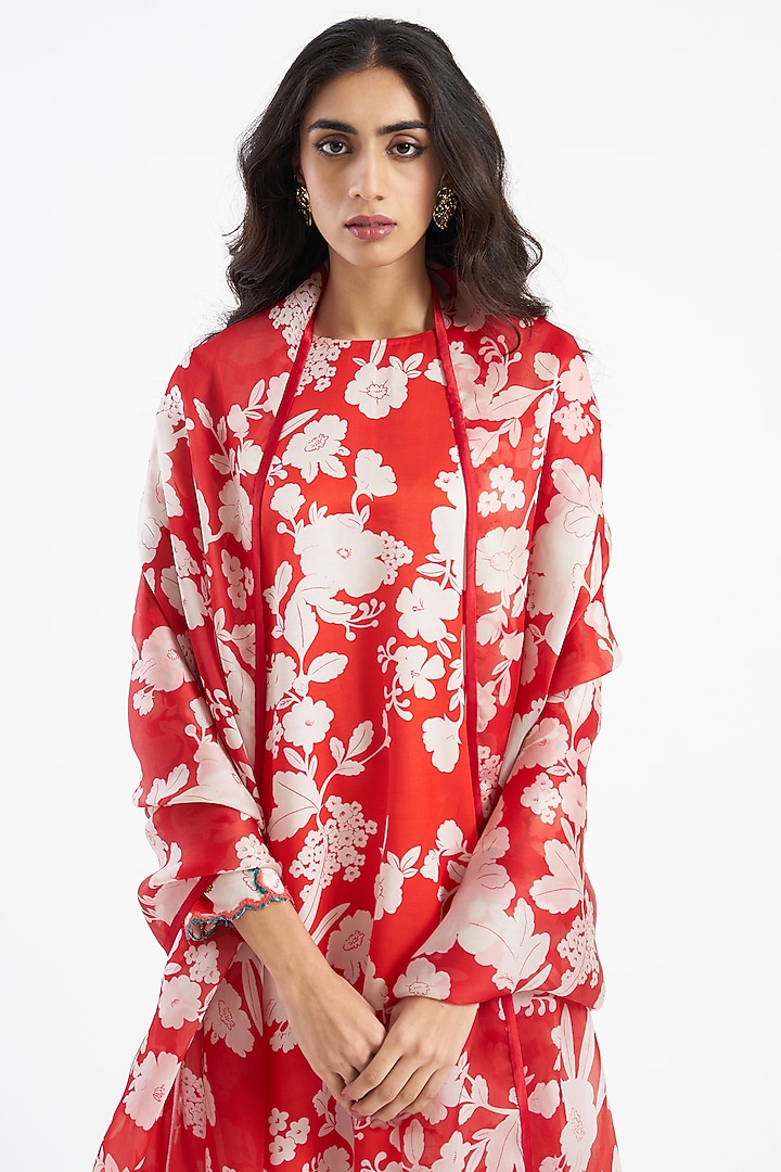 Garnet Red Printed Pali Dupatta by Kshitij Jalori at Pernia's Pop Up Shop