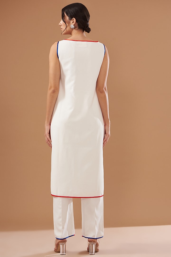 White Italian Crepe Kurta Set by Kshitij Jalori at Pernia's Pop Up Shop