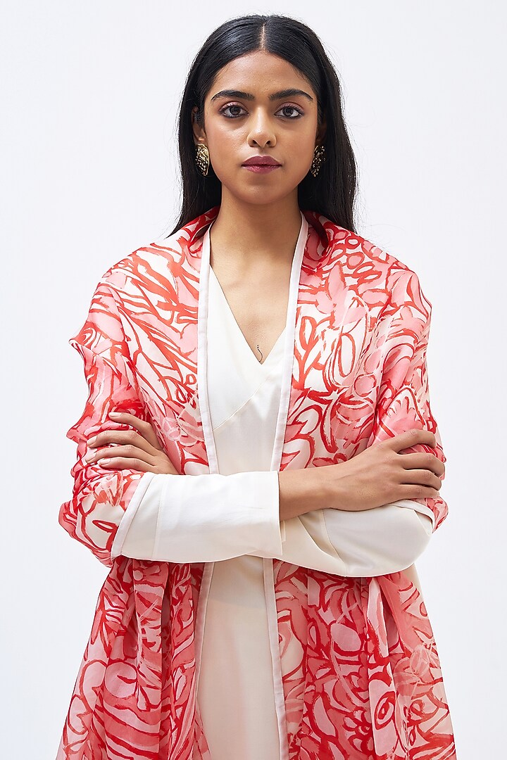 Coral Pink Silk Satin Organza Dupatta by Kshitij Jalori at Pernia's Pop Up Shop
