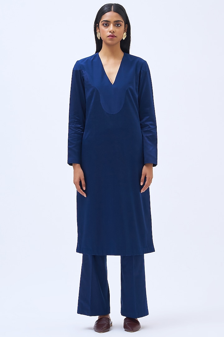 Sapphire Blue Silk Satin Crepe Kurta Set by Kshitij Jalori at Pernia's Pop Up Shop