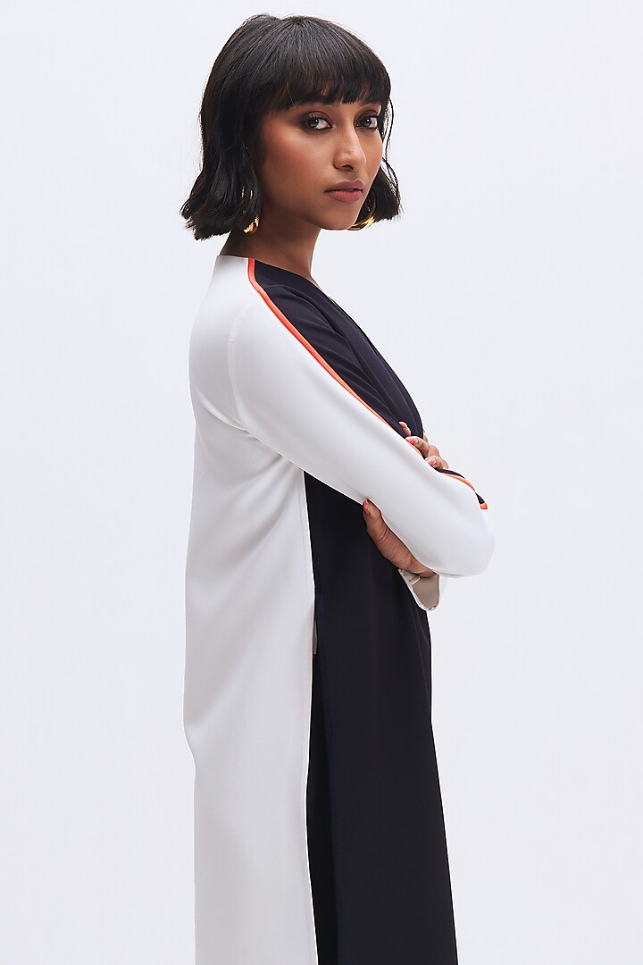 Deep Navy Italian Crepe Kurta Set by Kshitij Jalori at Pernia's Pop Up Shop