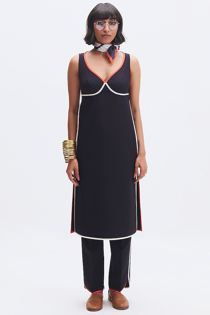 Deep Navy Italian Crepe Kurta Set by Kshitij Jalori at Pernia's Pop Up Shop