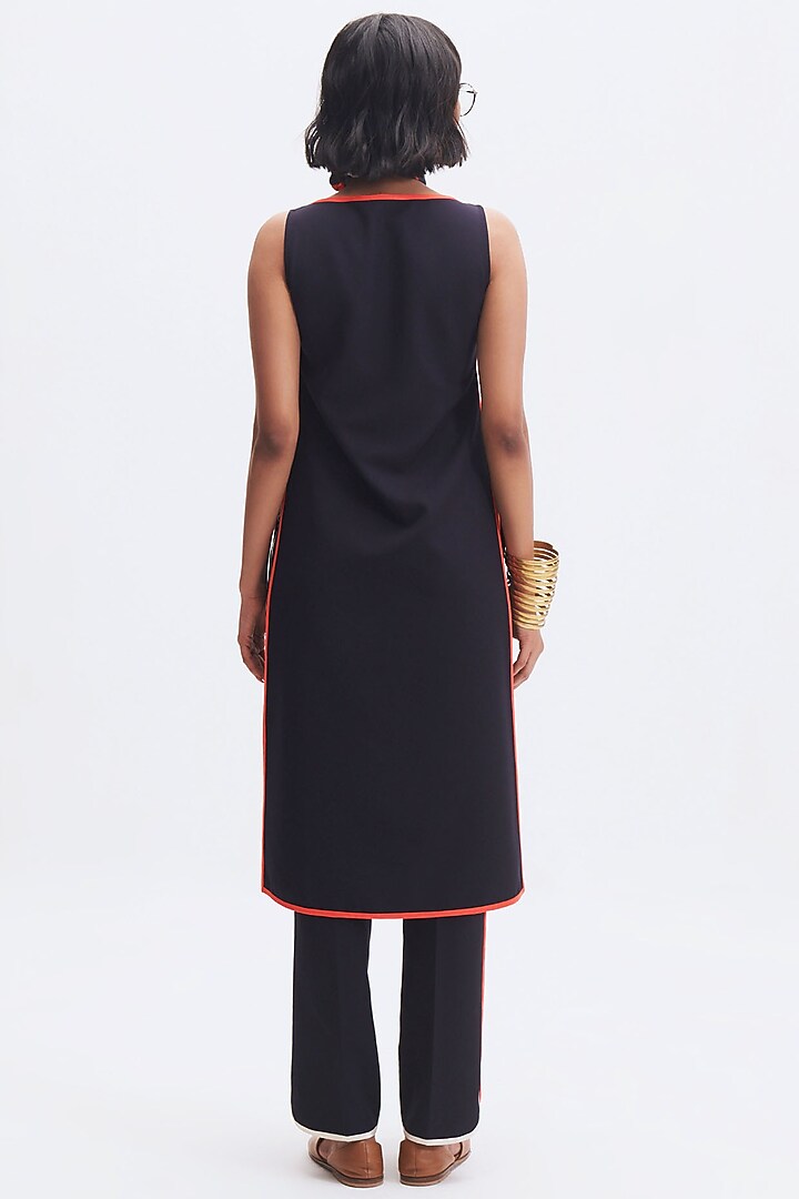 Deep Navy Italian Crepe Kurta Set by Kshitij Jalori at Pernia's Pop Up Shop