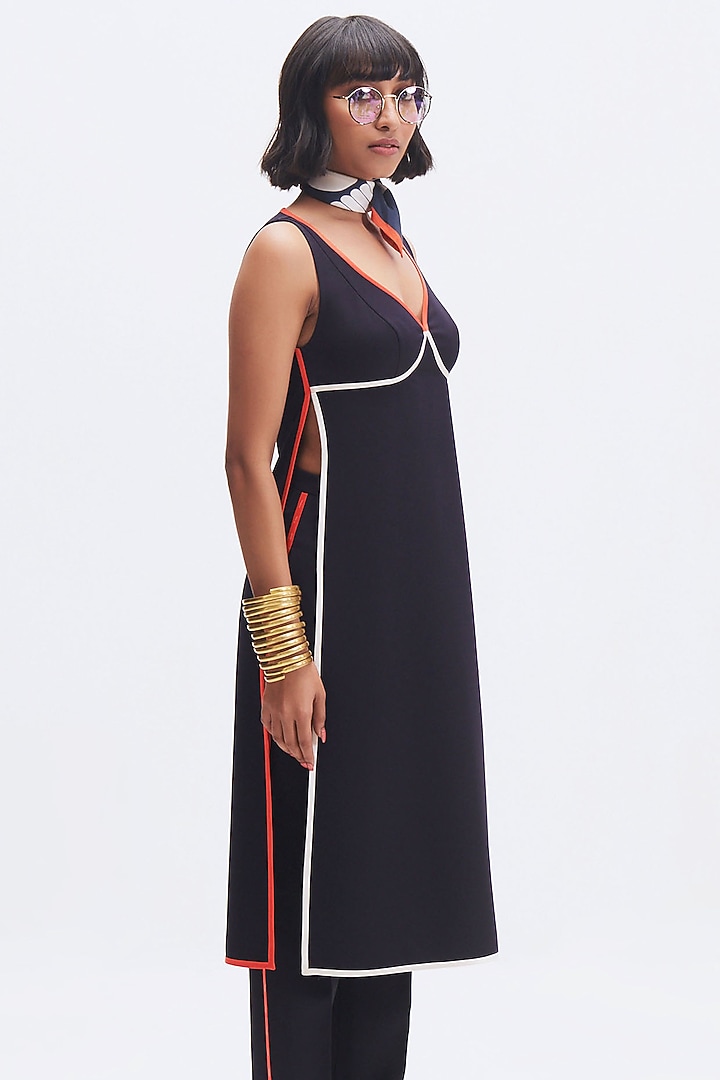 Deep Navy Italian Crepe Kurta Set by Kshitij Jalori at Pernia's Pop Up Shop