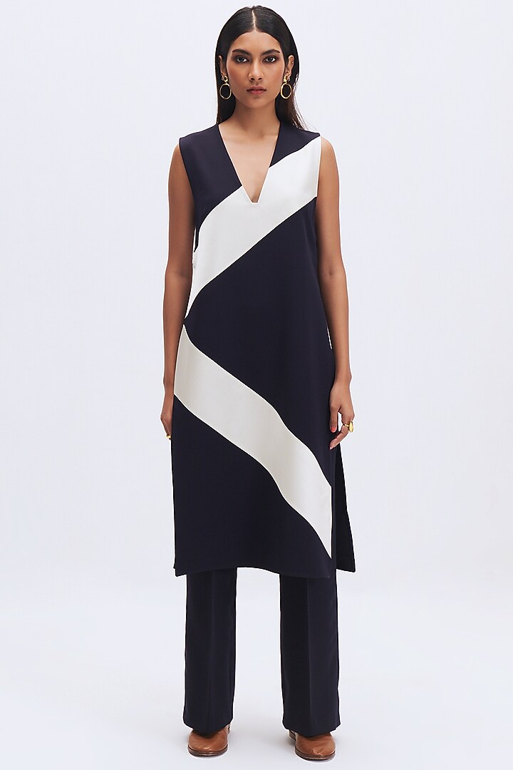 Deep Navy Italian Crepe & Silk Satin Crepe Kurta Set by Kshitij Jalori at Pernia's Pop Up Shop